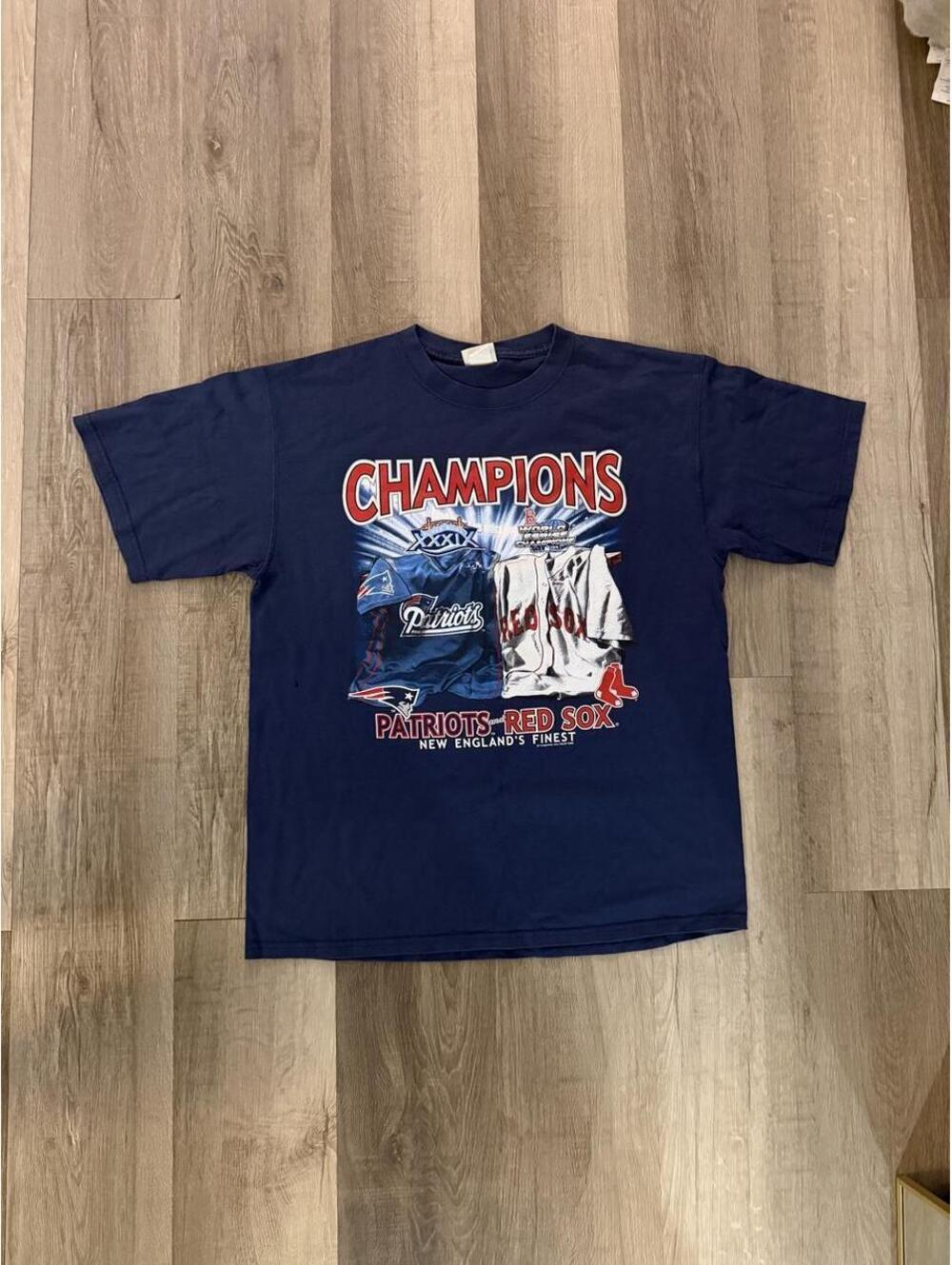 Vintage Lee 2004 New England Patriots and Boston Red Sox Champions T-shirt sz L